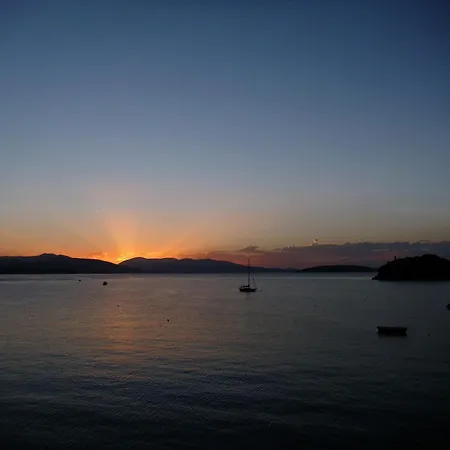 リゾート Arcadia Luxury Seaside Cuisine *