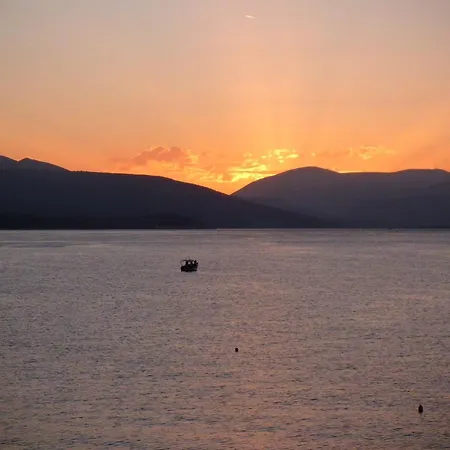 Arcadia Luxury Seaside Cuisine リゾート *