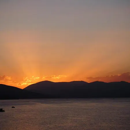 Arcadia Luxury Seaside Cuisine リゾート *