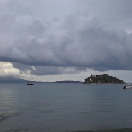 Arcadia Luxury Seaside Cuisine Semesteranläggning (resort)