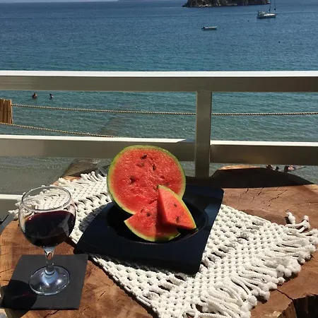 Arcadia Luxury Seaside Cuisine * Tolón