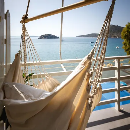 Resort Arcadia Luxury Seaside Cuisine *