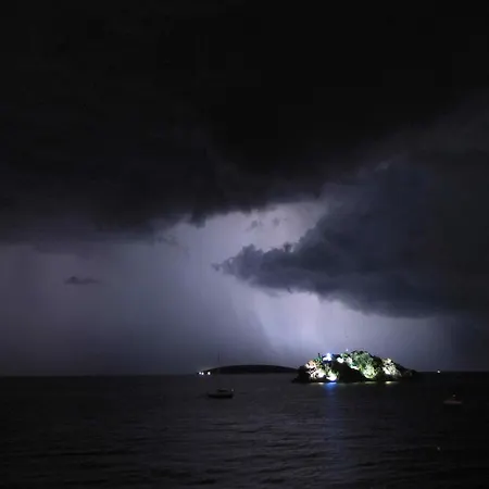 منتجع Arcadia Luxury Seaside Cuisine