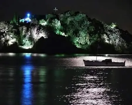 Arcadia Luxury Seaside Cuisine *