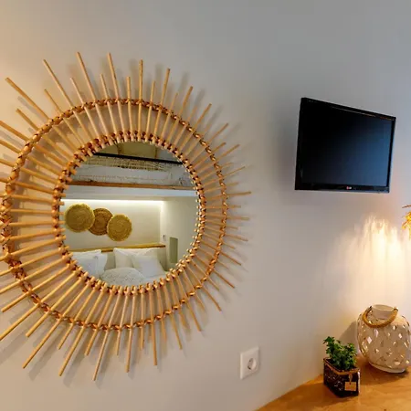 Arcadia Luxury Seaside Cuisine *