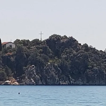 Resort Arcadia Luxury Seaside Cuisine *