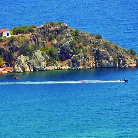 Arcadia Luxury Seaside Cuisine * Tolo
