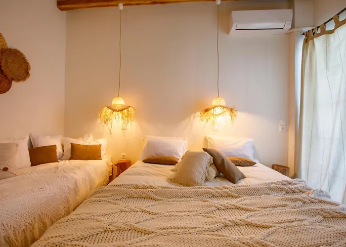 Arcadia Luxury Seaside Cuisine Toló