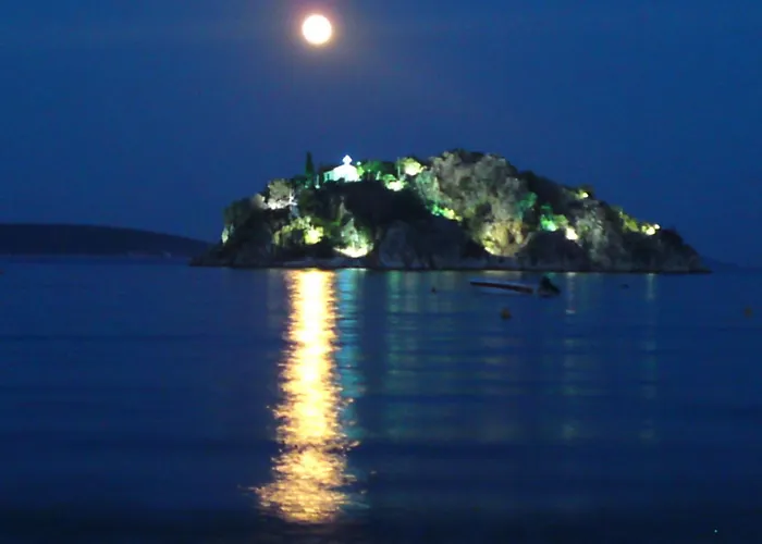 Arcadia Luxury Seaside Cuisine Tolón