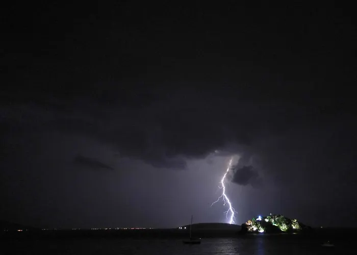 Arcadia Luxury Seaside Cuisine *