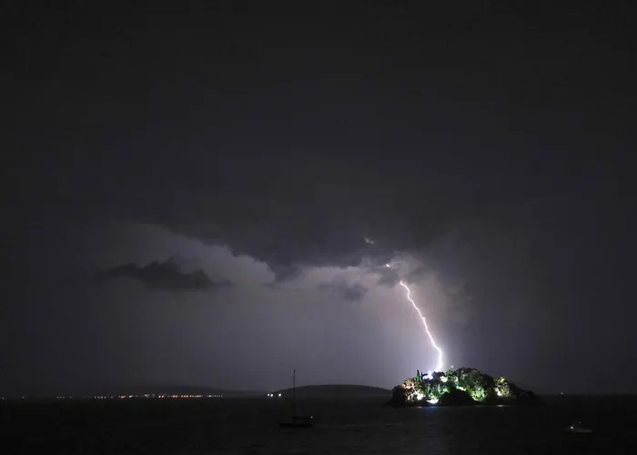 Arcadia Luxury Seaside Cuisine Tolón