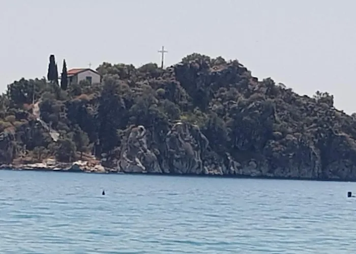 Ośrodek wypoczynkowy Arcadia Luxury Seaside Cuisine *