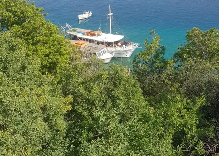 Arcadia Luxury Seaside Cuisine