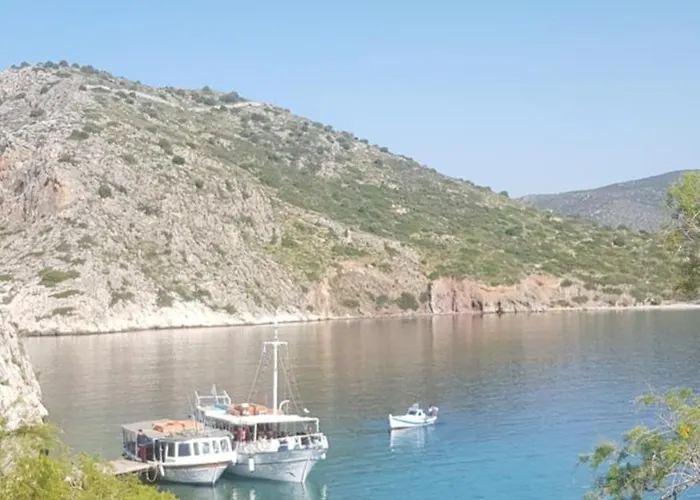 Arcadia Luxury Seaside Cuisine * Tolón