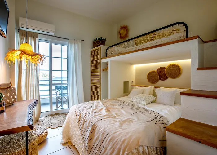 Arcadia Luxury Seaside Cuisine