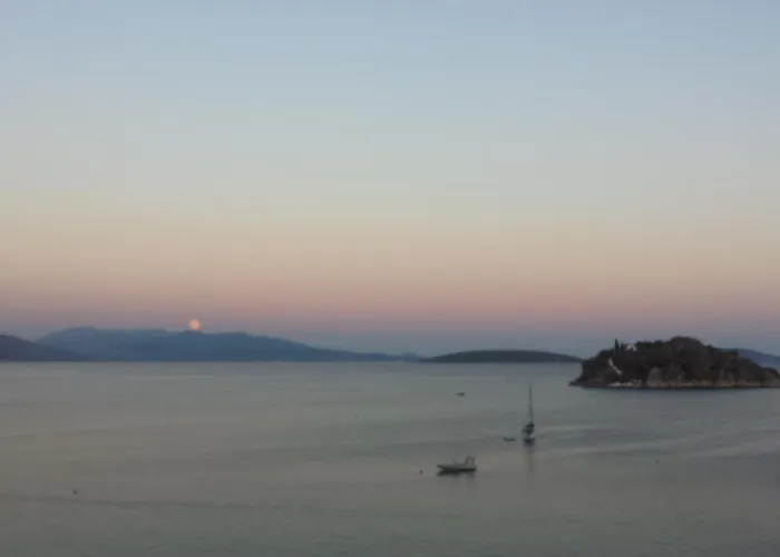 Arcadia Luxury Seaside Cuisine Üdülőközpont Toló